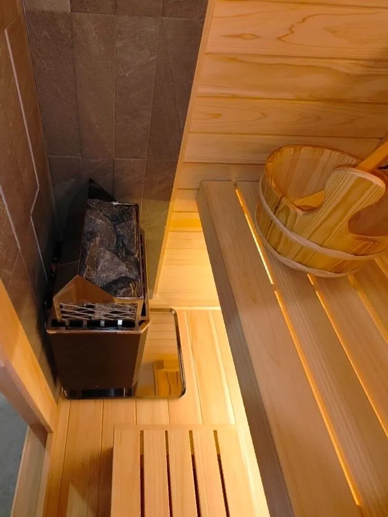 indoor sauna6